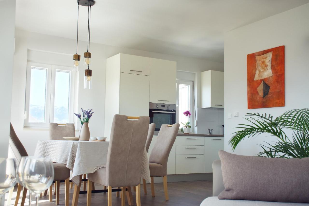 Apartment Retro & Fancy Lld *