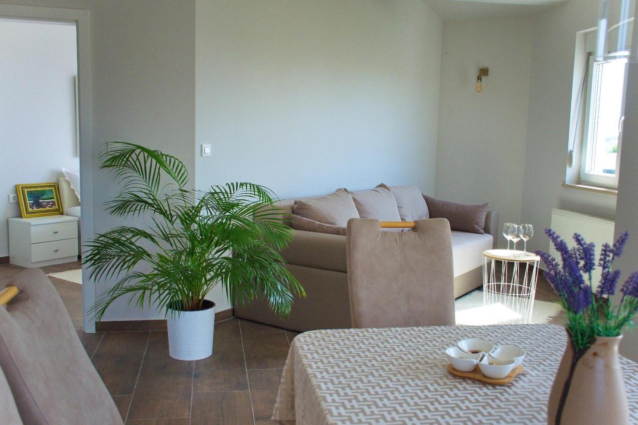 Apartment Retro & Fancy Lld Novalja