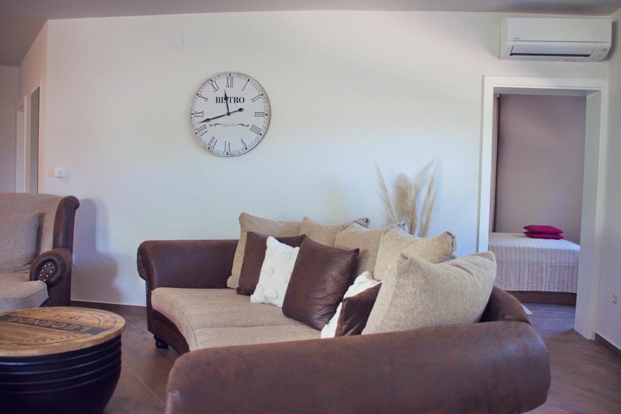 Apartment Retro & Fancy Lld *