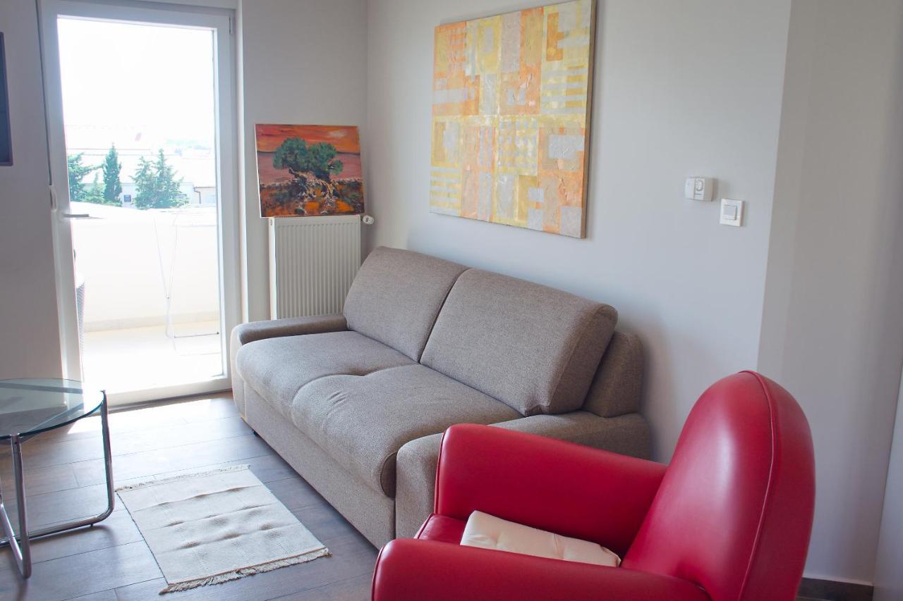 Retro & Fancy Lld Apartment